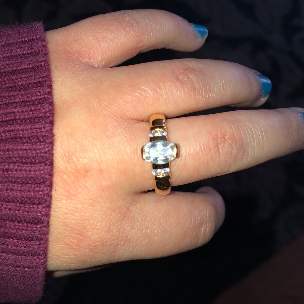 Diamond ring